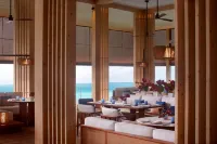 The Ritz-Carlton Maldives, Fari Islands Hotels in Helengili