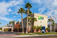 Holiday Inn Express & Suites VACAVILLE by IHG Hotels in Vacaville