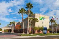 Holiday Inn Express & Suites Vacaville Các khách sạn ở Solano County