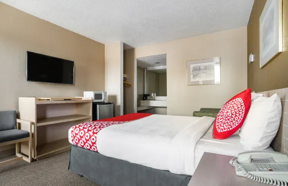 OYO 威奇託福爾斯- 市中心酒店