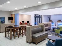 Holiday Inn Express & Suites DALLAS EAST - FAIR PARK by IHG Các khách sạn gần Khu giải trí Fair Park