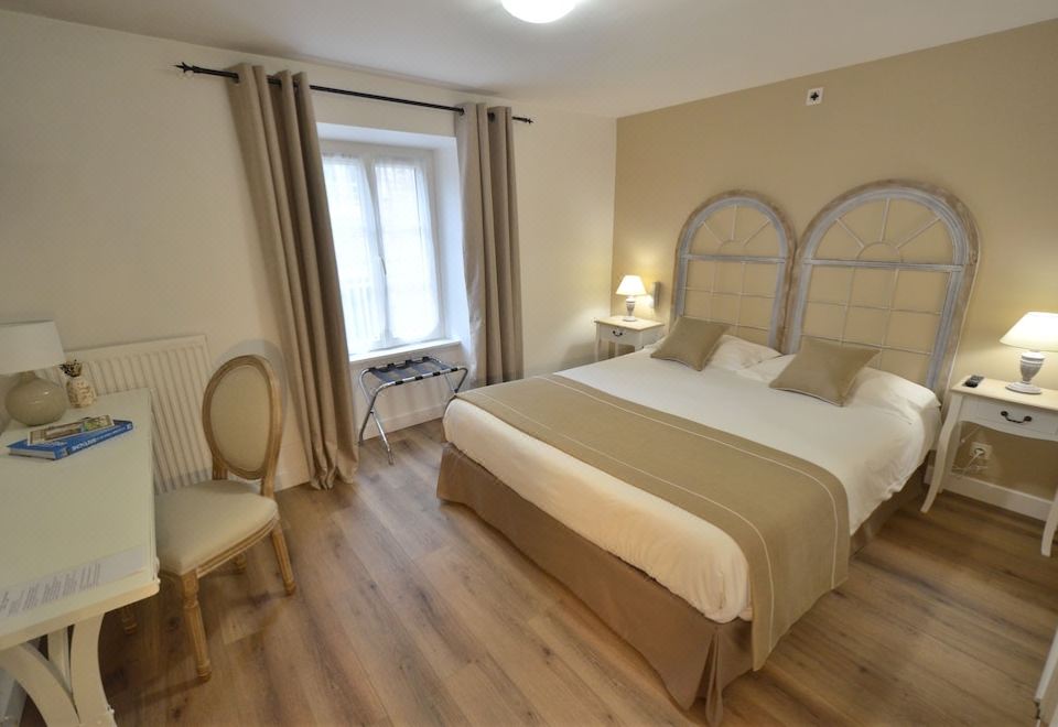 Hotel de La Porte Saint-Malo-Dinan Updated 2023 Room Price-Reviews & Deals  | Trip.com