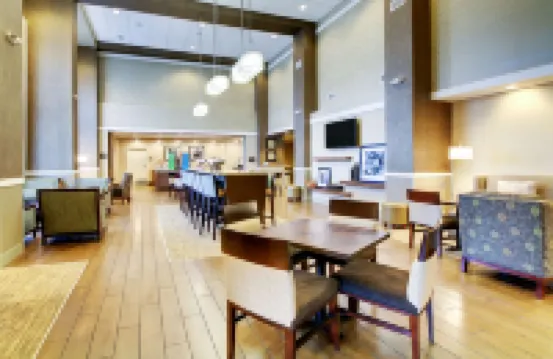 希爾頓歡朋套房飯店-密爾沃基西