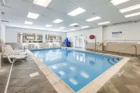 Quality Inn Poughkeepsie - Pools