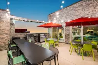 Home2 Suites by Hilton Brunswick - Breakfast