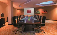Traders Hotel，Qaryat AI Beri, Abu Dhabi - Business