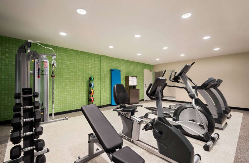 La Quinta Inn & Suites by Wyndham Clovis CA photo 2