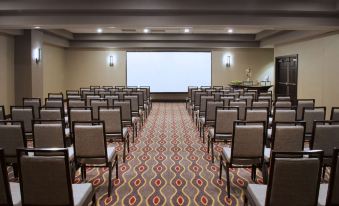 Embassy Suites by Hilton Dulles Airport
