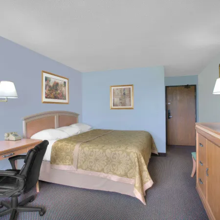 Super 8 by Wyndham Augusta