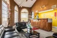 Econo Lodge Hotels in Acworth