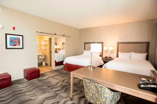 Hampton Inn & Suites by Hilton Thunder Bay - Pools