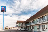Motel 6 Green River, UT - Bãi đậu xe