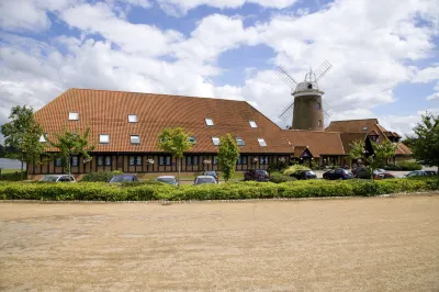 Milton Keynes South Hotels near Milton Keynes OC