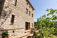 Castello別墅 Grampsas Winery附近的飯店