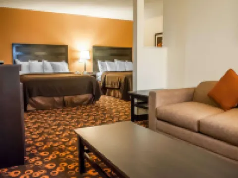 Econo Lodge Inn & Suites Hotels in Santa Fe