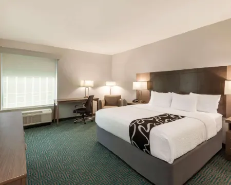 La Quinta by Wyndham Lafayette Oil Center Hotels in Lafayette