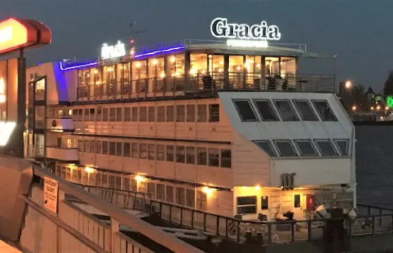 格拉西亞船上酒店