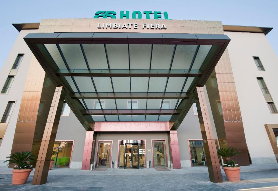 AS Hotel Limbiate Fiera - Housity