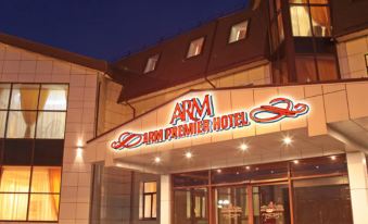 Arm Premier Hotel