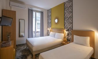 1. Hotel d'..
