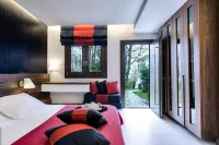 12 Months Resort & Spa Hotels in Tsagkarada