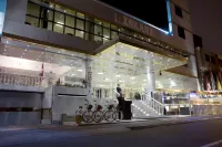 Luxury Inkari Hotel