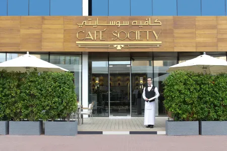 Tamani Marina Hotel & Apartments