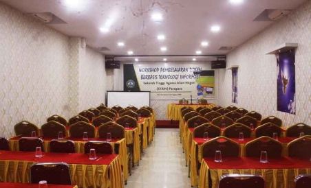 Pare Beach Hotel - Housity