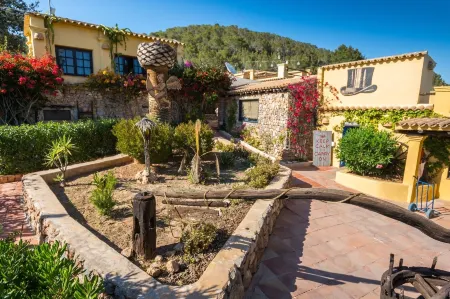 派伊維薩島酒店