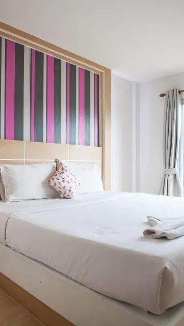 ห้องเตียงใหญ่ พร้อมวิวเมือง