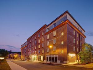 Courtyard Keene Downtown