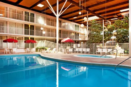 Quality Inn West Lafayette - University Area Отели рядом с достопримечательностью «Университет Пердью в Департмент оф Фисикс энд Астрономи»