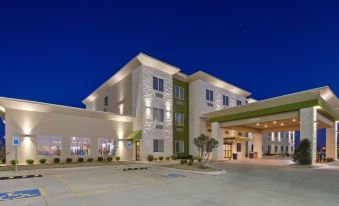 Best Western Lindsay Inn  Suites