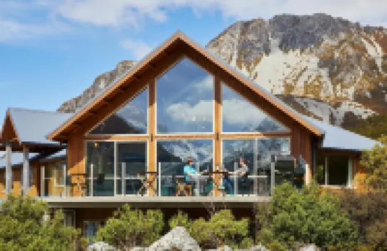 Aoraki Mount Cook Alpine Lodge