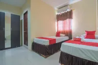 RedDoorz Syariah at Jalan Cilik Riwut Kapuas Các khách sạn ở Selat Hilir