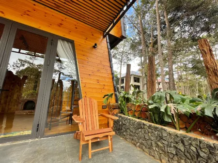 T'Măng ĐEENG Homestay Отели в г. Kon Plong District