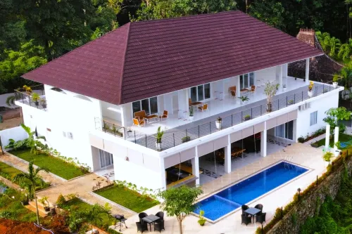 Garden House Jepara - bar