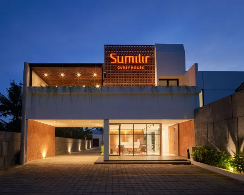 Sumilir Guest House Hotel a Pacitan