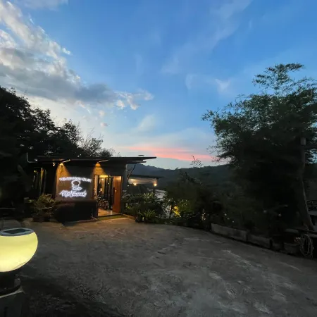 The Kiriwong Valley Villas & Restaurant