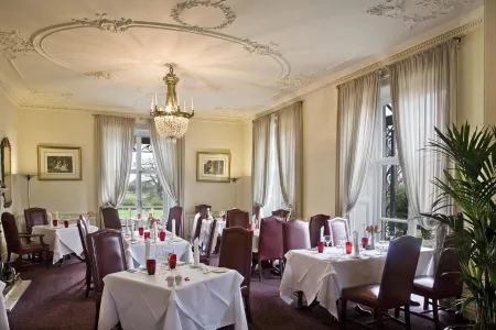 Rookery Hall Hotel & Spa Отели рядом с достопримечательностью «Barony Park»
