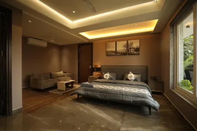 Kryc Luxury Living Near Indraprastha Apollo Hospital Hotels in Jasola