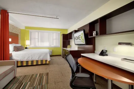 Home2 Suites by Hilton Baltimore Downtown, MD(ex Comfort Inn & Suites)