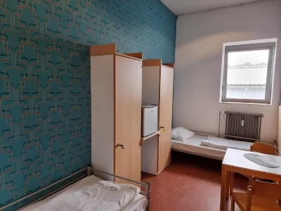 LaOla Living - Hostel فنادق في جيلسنكيرشن