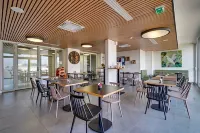 All Suites Appart Hôtel | Palaiseau - Massy TGV - Apartments
