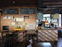El Camino Hostel & Pub - Quầy Bar