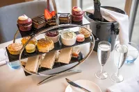Novotel York Centre - breakfast