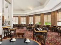 Royal Hotel Edmonton Airport Trademark Collection by Wyndham Hotels in Leduc