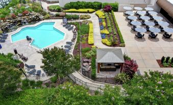 DoubleTree by Hilton Pleasanton at the Club