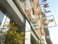 Hotel Giotto Các khách sạn gần Bảo tàng Xe hơi