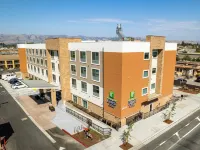 Holiday Inn Express & Suites SAN JOSE – SILICON VALLEY by IHG Hotels near Strike Brewing Company